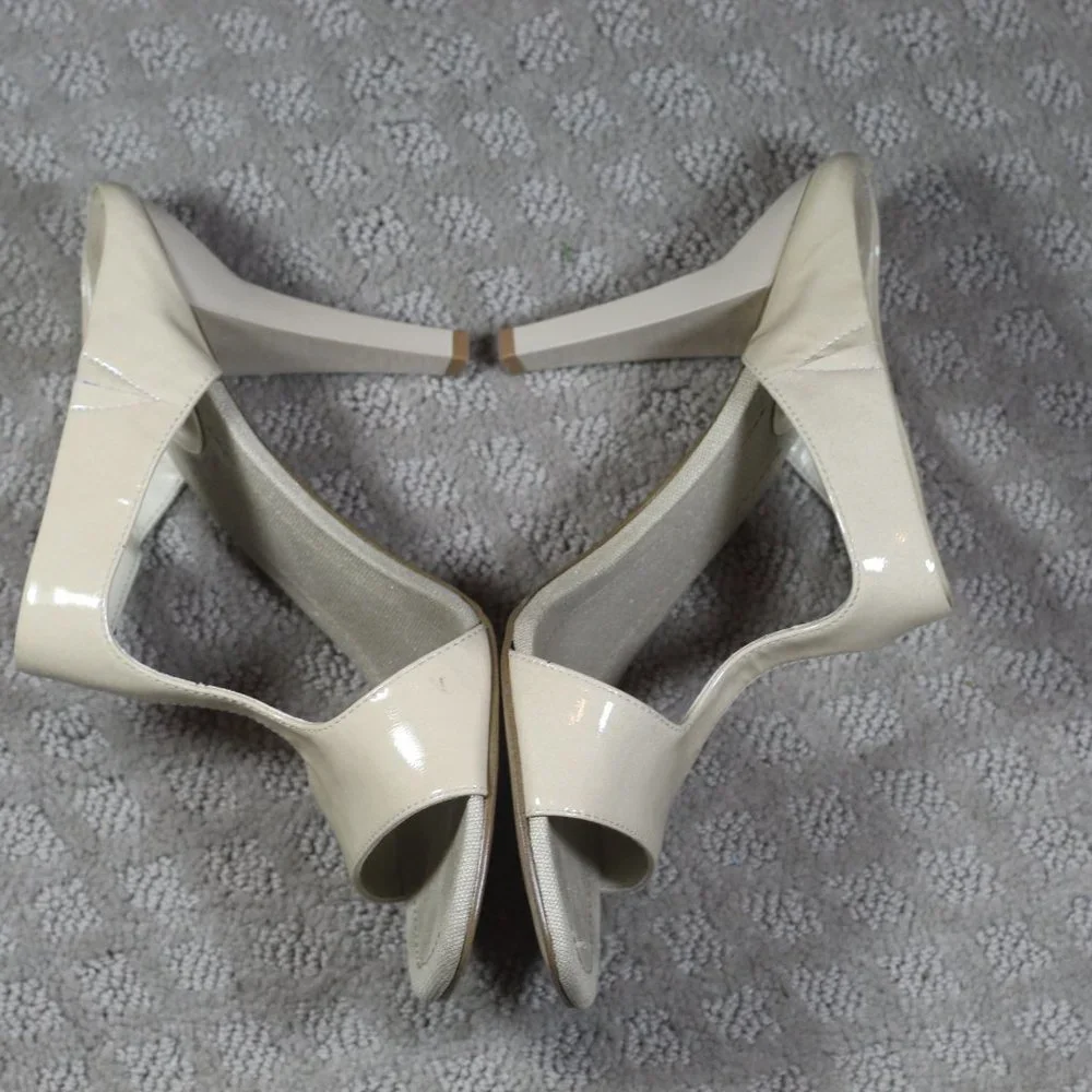 Nine West Size 8M Cream Patent Leather 4